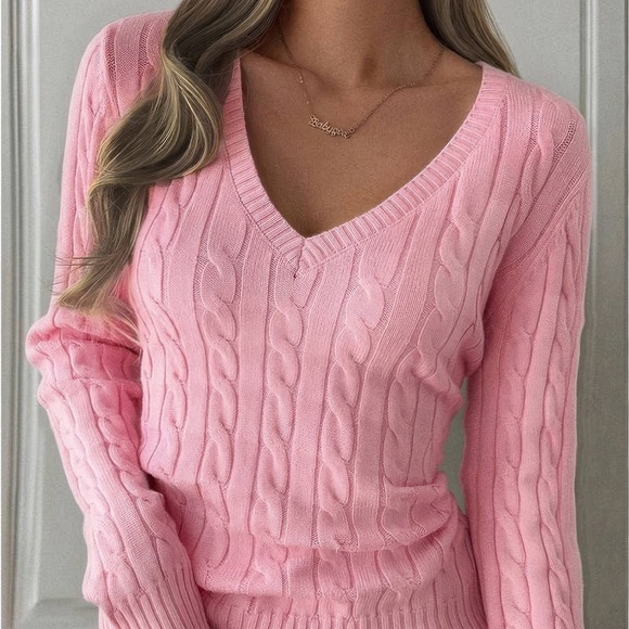 Shannel’s Closet Sweaters - Cable Knit Long Sleeves Fit Sweater